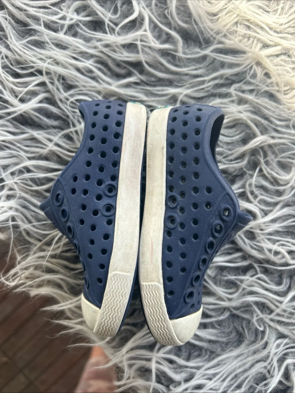 Native Jefferson Boys Navy Blue. Shoes Size 4 Slip -on waterproof Toddler.